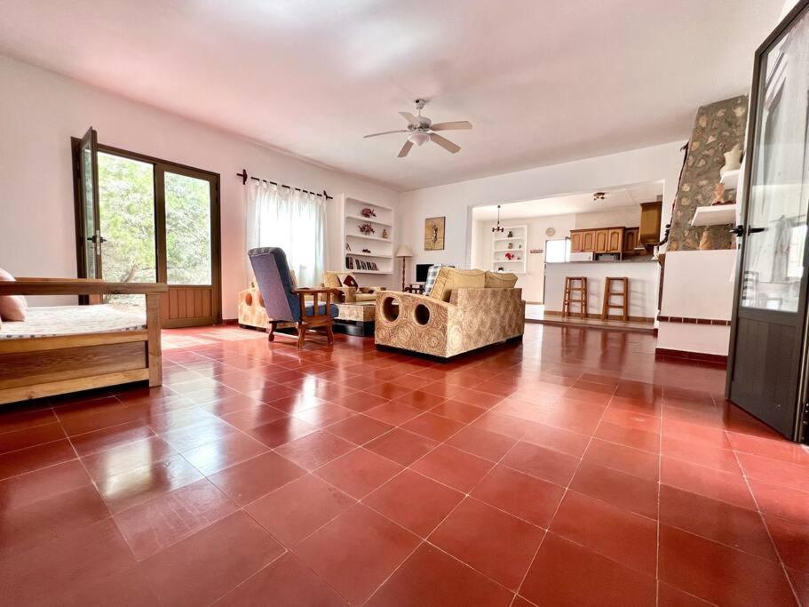 Villa Skiba Es Calo  Εξωτερικό φωτογραφία